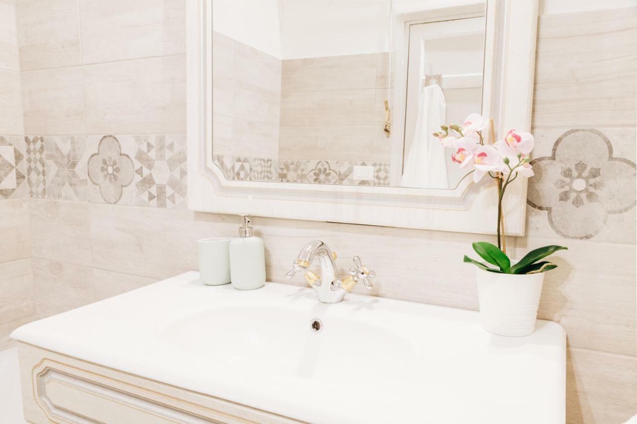 Rondanini Apartment Rome