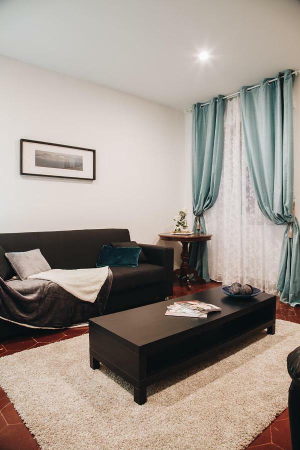 Apartment Rondanini Rome